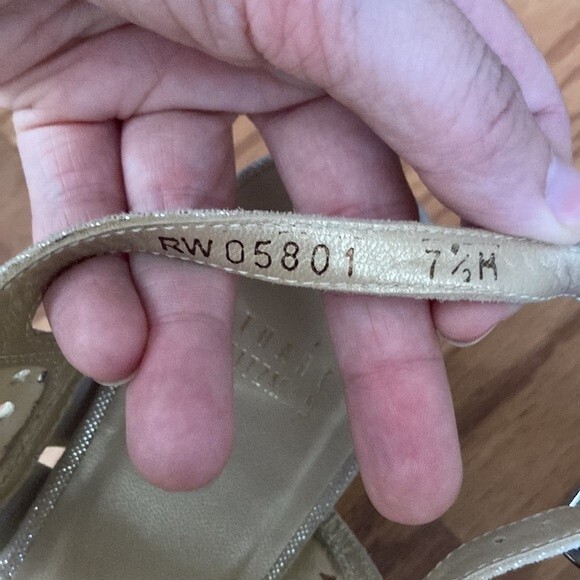 Stuart Weitzman Leather Wedge Heels - Picture 9 of 10